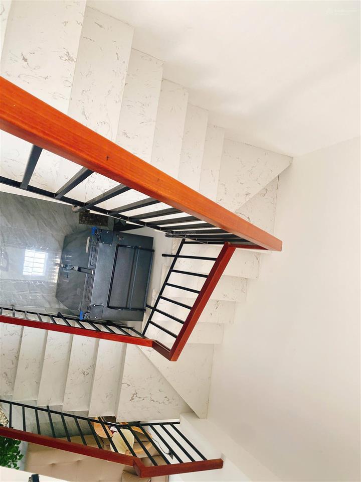 Bán nhà 3 tầng full nội thất đường nguyễn xuân hữu, cẩm lệ, đà nẵng, đang cho thuê 12 tr/ tháng