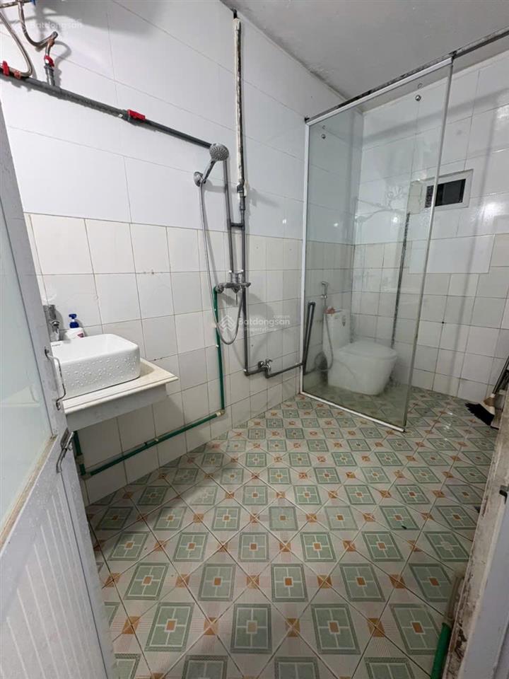 Cho thuê nhà ngõ 8 phố nhật tảo  phú thượng  hà nội