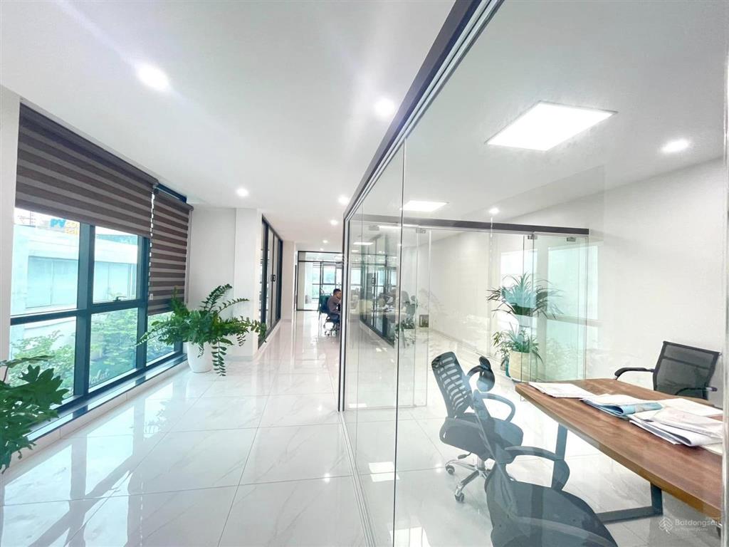 Siêu phẩm mặt phố 5 tầng thang máy, mặt tiền khủng, đội cấn, ba đình, hà nội