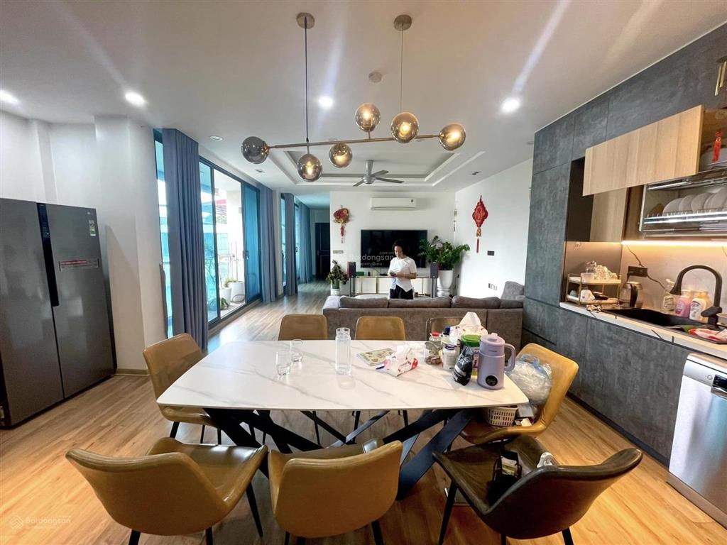 Siêu phẩm mặt phố 5 tầng thang máy, mặt tiền khủng, đội cấn, ba đình, hà nội