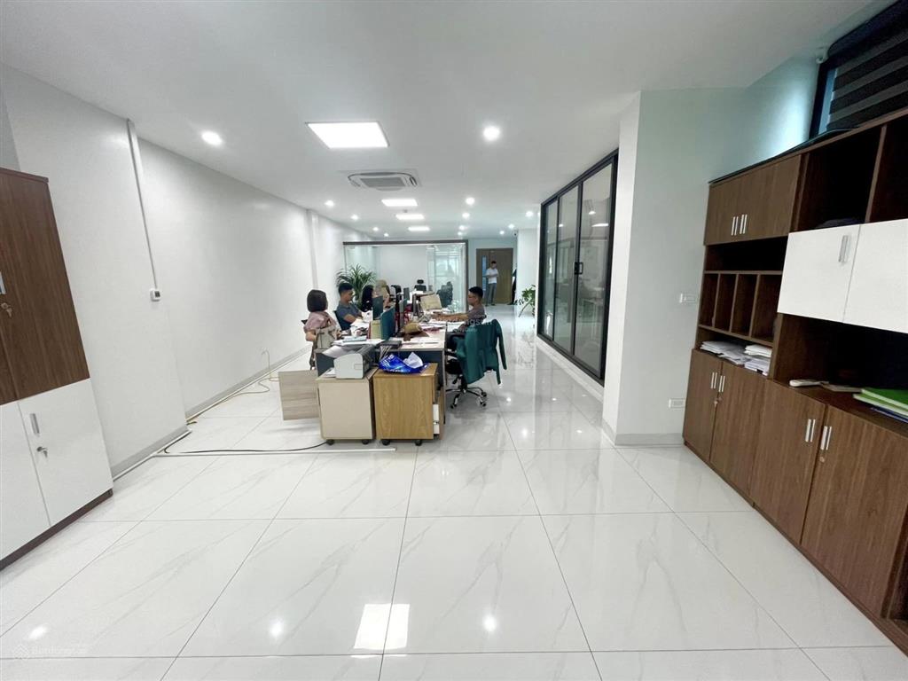 Siêu phẩm mặt phố 5 tầng thang máy, mặt tiền khủng, đội cấn, ba đình, hà nội