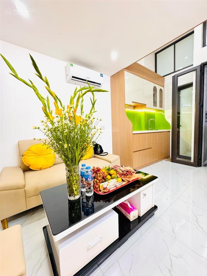 Siêu phẩm nhỉnh 4 tỷ có nhà 20m2 x 5 tầng, lô góc đẹp long lanh, quốc tử giám, đống đa, hà nội.