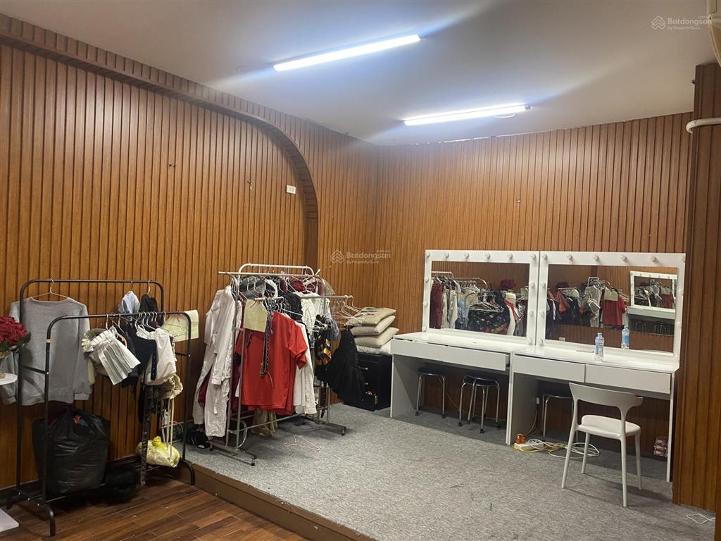 Bán nhà phân lô 124 minh khai dt 95m2 x 5t mt 6.2m giá 400tr/m2, nhà 2 mặt tiền  0982 824 ***