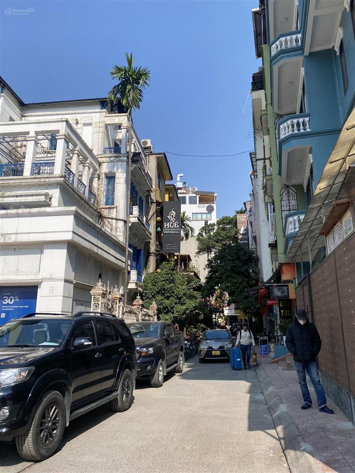 Bán nhà phân lô 124 minh khai dt 95m2 x 5t mt 6.2m giá 400tr/m2, nhà 2 mặt tiền  0982 824 ***