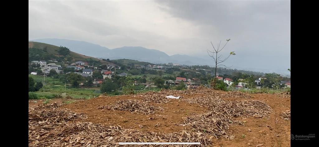 Tôi cần bán 1080m2 đất nghỉ dưỡng sườn đồi, view núi đồi làng mạc cực đẹp. giá chỉ 2.75 tỷ