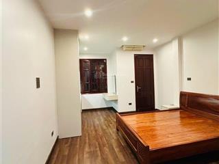 Bán nhà khu phân lô ngõ 89 lạc long quân, diện tích 40m, xây 5 tầng, đầy đủ nội thất, gần hồ tây