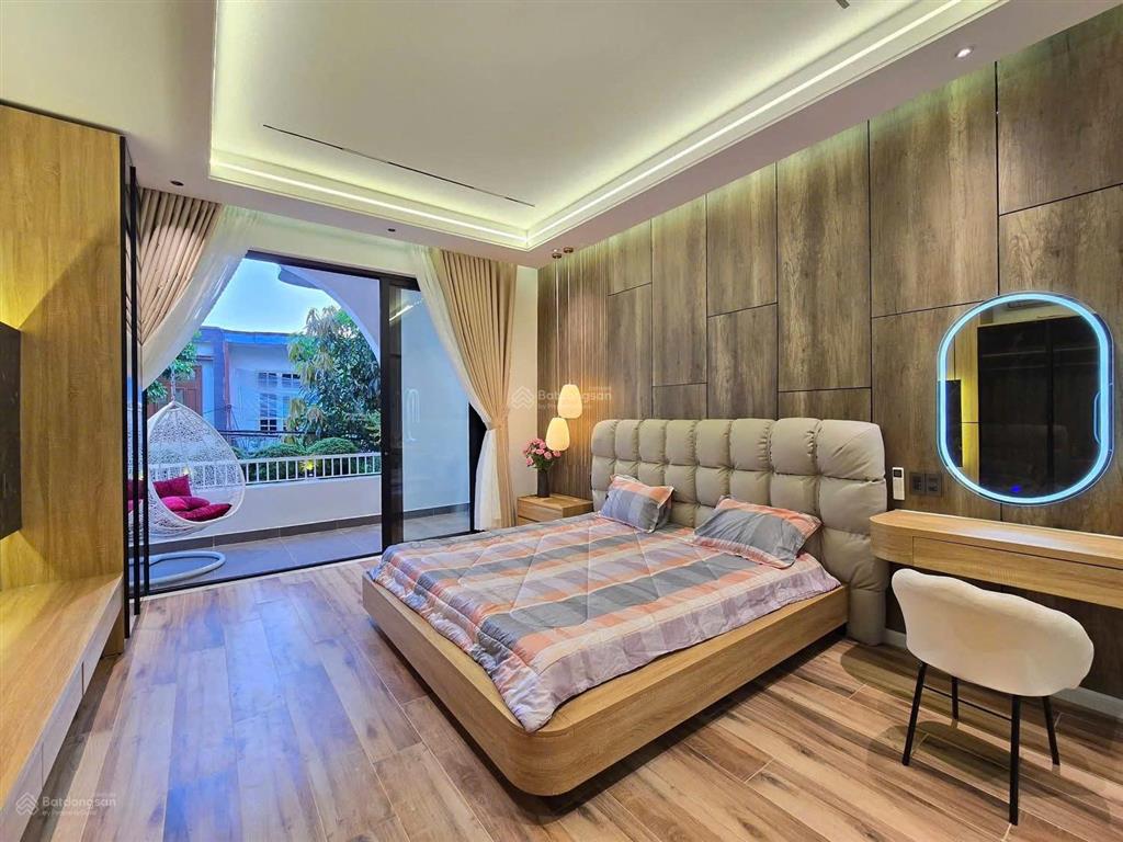 Bán nhà mặt tiền đường phan phu tiên đà nẵng cách biển 200m, dòng tiền 35 triệu/tháng