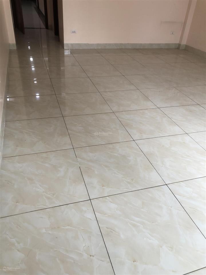 Cho thuê phòng 30m2 tại 183 đặng tiến đông 0978 868 ***