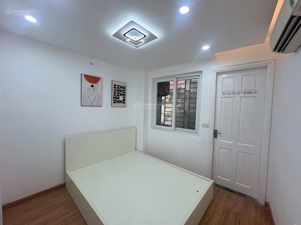 Bán căn hộ ccmn sơn tây kim mã 2 pn 1 pk ô tô cách 15 m