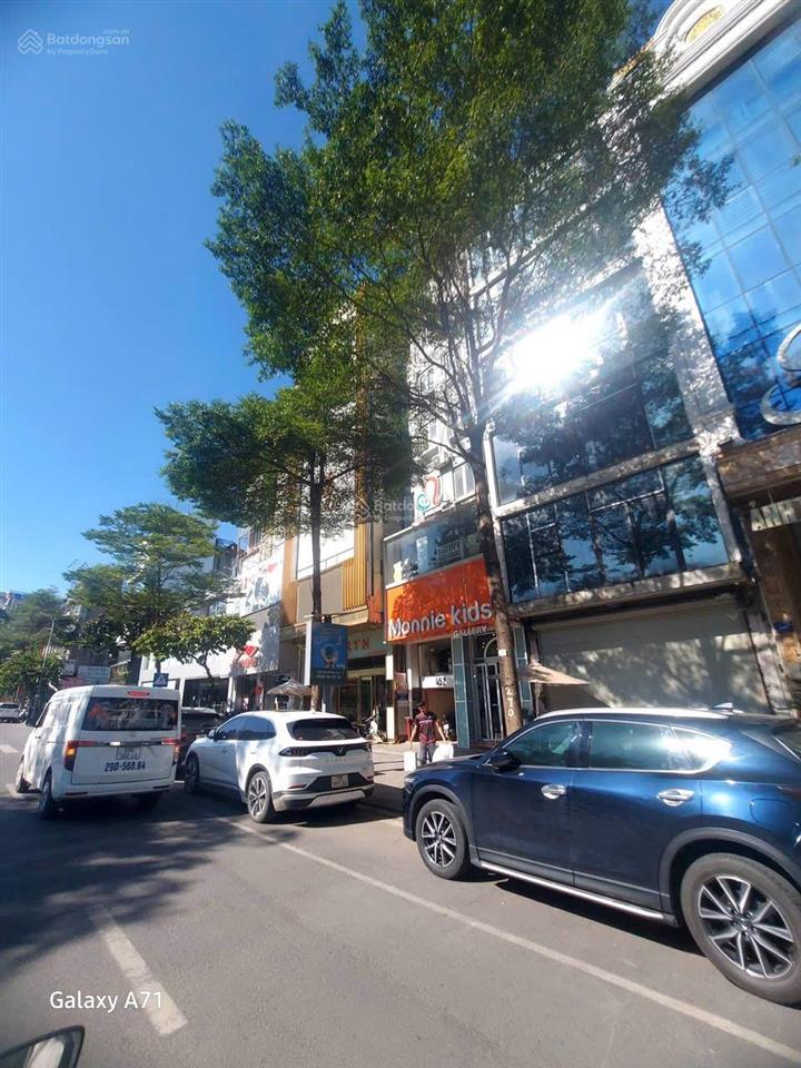 Bán tòa nhà mp hào nam la thành toà văn phòng 106 m nhỉnh 70,x tỷ giá làm việc luôn