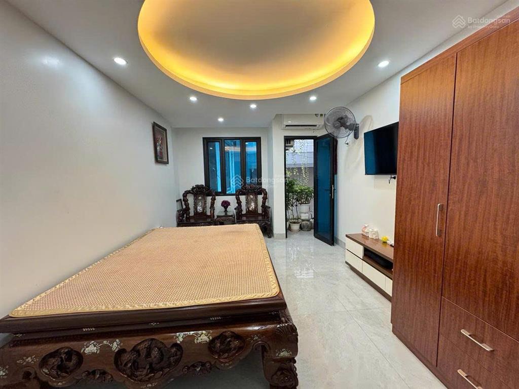 Lõi đống đa 50m x 8 tầng giá nhỉnh 16 tỷ thang máy nhà mới kinh kong nguyễn lương bằng