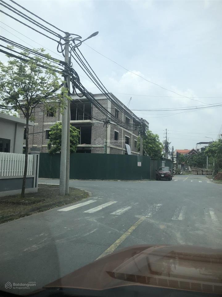 Cho thuê nhà xưởng 250m2 x 3 tầng cụm cn dương liễu, hoài đức, thành phố hn  miễn trung gian