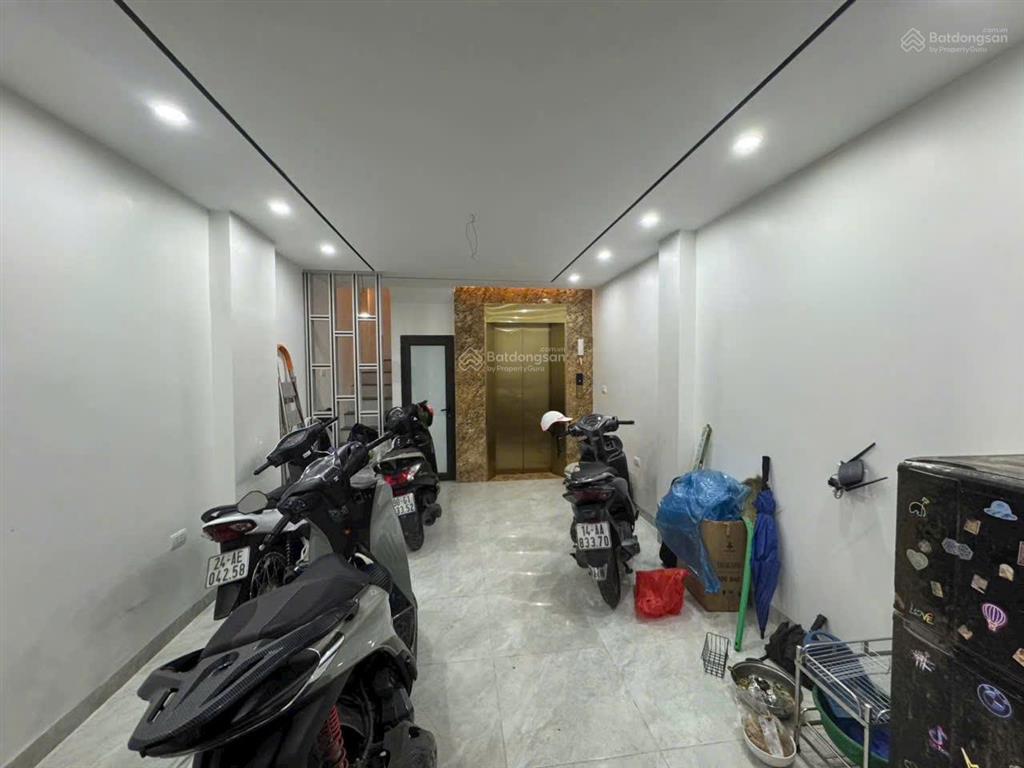 Bán nhà tây mỗ, 30m2 xây mới 6 tầng  thang máy  ô tô đỗ cửa, dân trí tốt 6,55 tỷ,  0971 868 ***