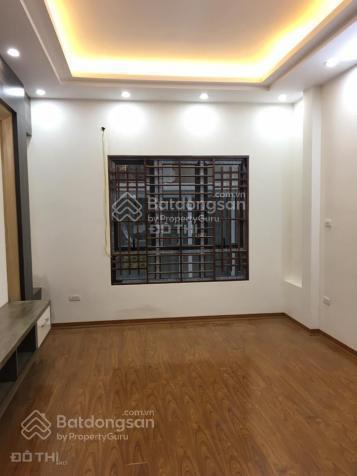 Bán gấp nhà mễ trì 37m2 x 5.5t thang máy giá 8 tỷ,  0971 868 ***