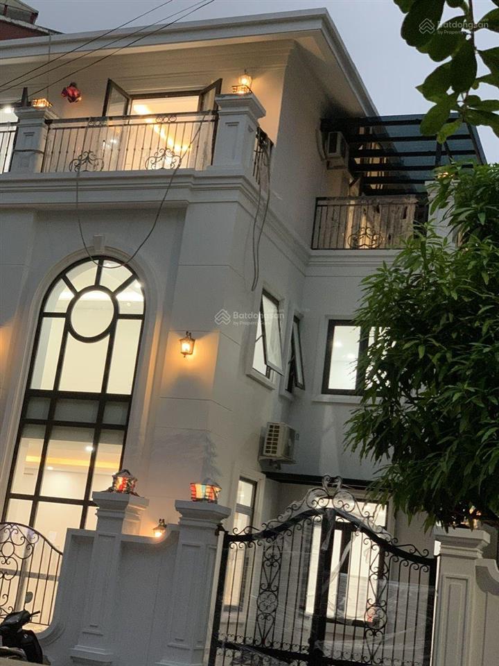 Chính chủ bán biệt thự lô góc kđt văn khê dt 185m2 hoàn thiện đep