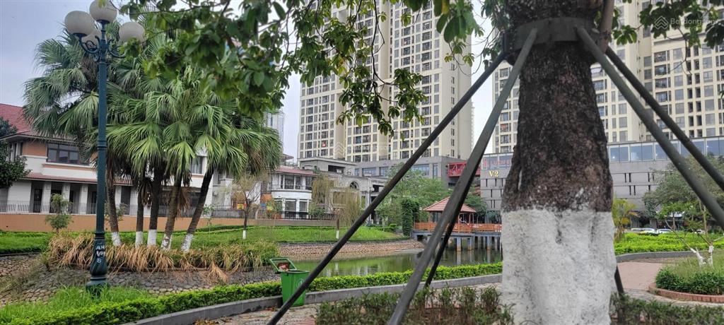 Chính chủ bán bt đơn lập 406m2 kđt an hưng, lô góc mặt hồ vị trí đắc địa thô 3.5 tầng