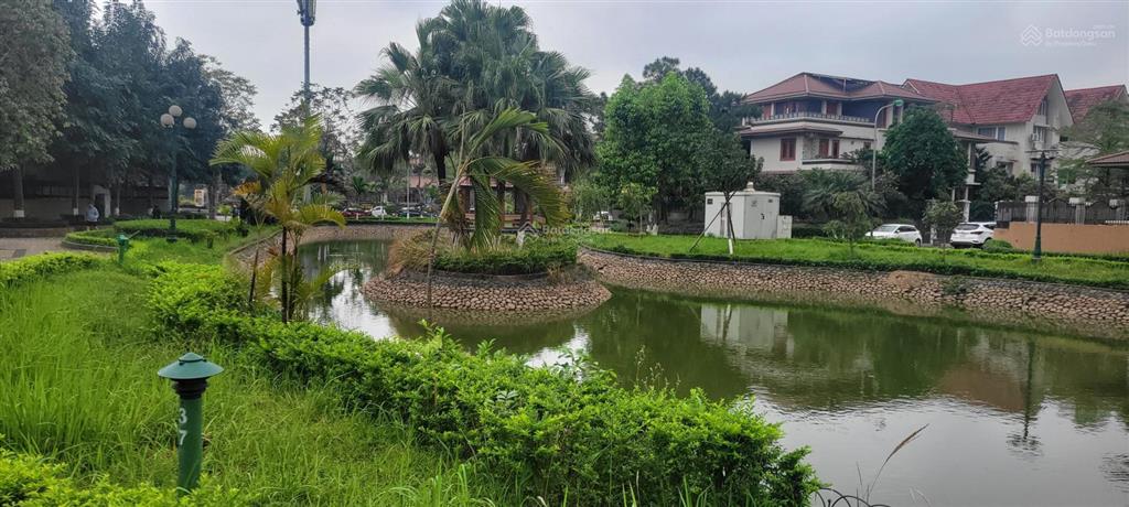 Chính chủ bán bt đơn lập 406m2 kđt an hưng, lô góc mặt hồ vị trí đắc địa thô 3.5 tầng