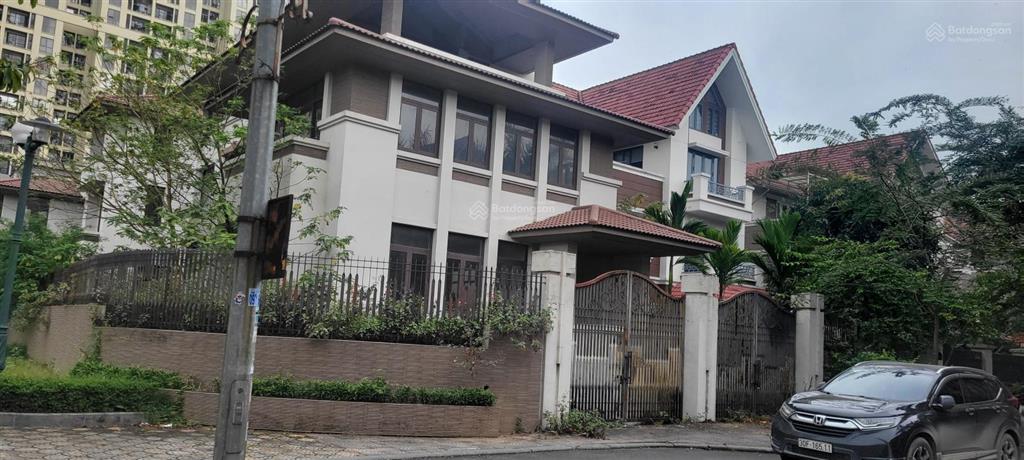 Chính chủ bán bt đơn lập 406m2 kđt an hưng, lô góc mặt hồ vị trí đắc địa thô 3.5 tầng