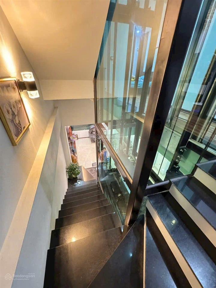 Chính chủ bán lk dãy k1 kđt an hưng dương nôin hoàn thiện đẹp có thang máy dt 82,5m2 giá 21 tỷ