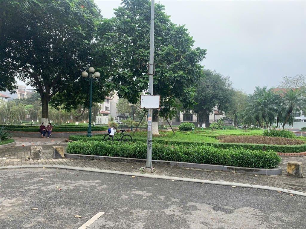 Chính chủ bán bt 1 kđt trung văn hancic dt 145m
