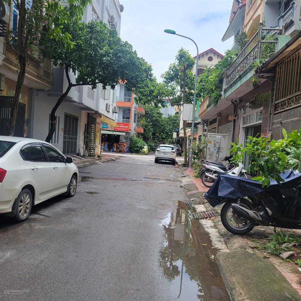 Chính chủ bán liền kề khu đô thị văn quán dẫy tt4c dt 70m giá 20