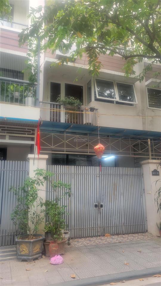 Chính chủ bán liền kề an hưng duong nội cách hồ 15m , dt 82m