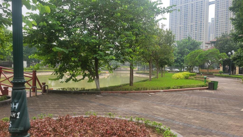 Chính chủ bán liền kề an hưng duong nội cách hồ 15m , dt 82m