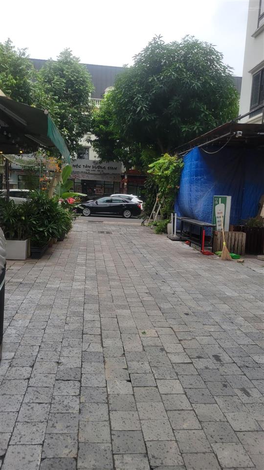 Chính chủ bán lô lk la casta văn phú dt 79m2 hoàn thiện đẹp ở và kinh doanh