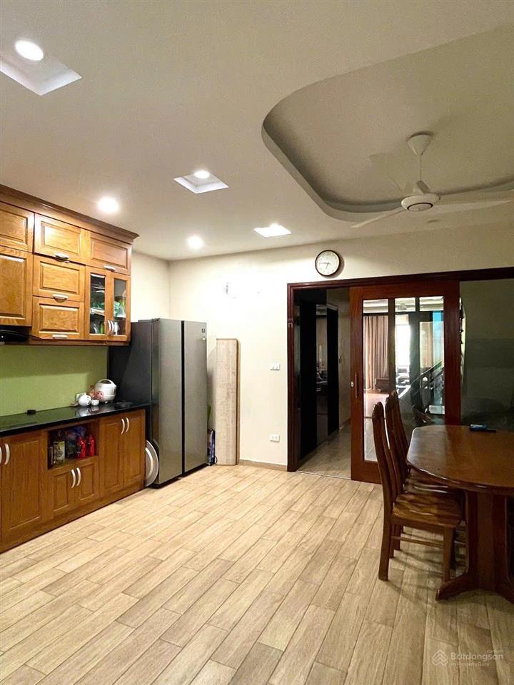Bán gấp căn liền kề geleximco khu c, 90m2, mặt tiền 5m, đường 20,5m, giá tốt 22 tỷ