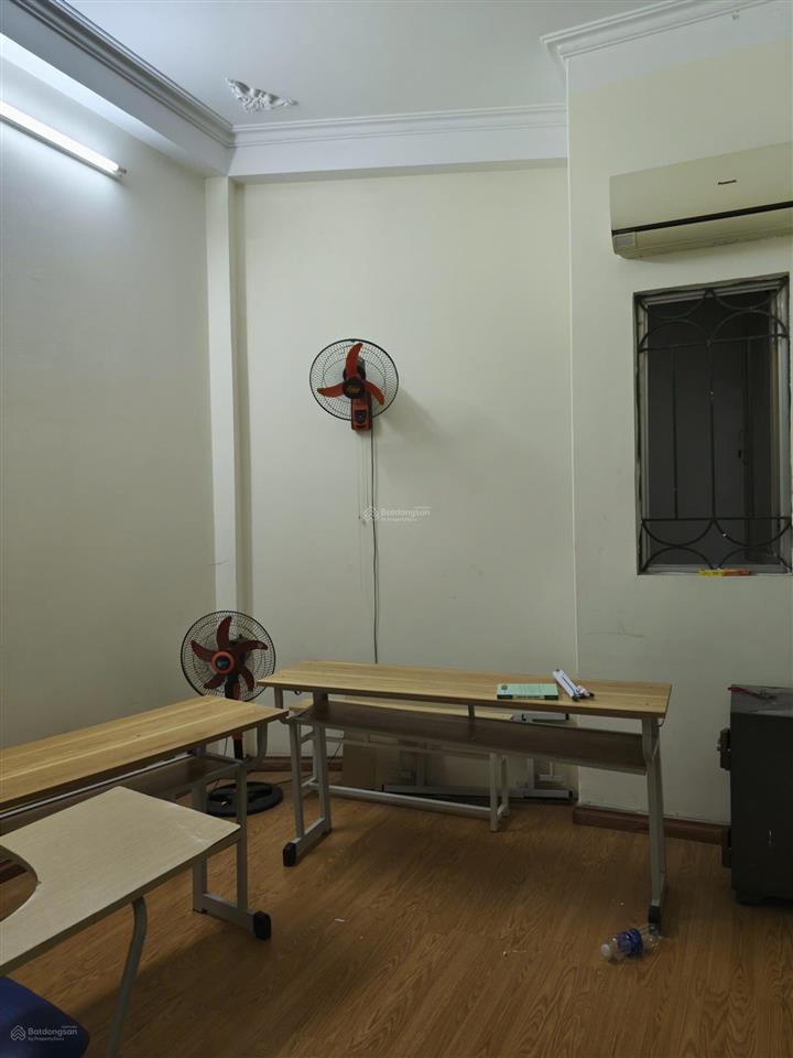 Cho thuê nhà ngõ phố nguyễn thị định, trung hòa, cầu giấy, dt 40m2 x 4 tầng giá 20tr/th