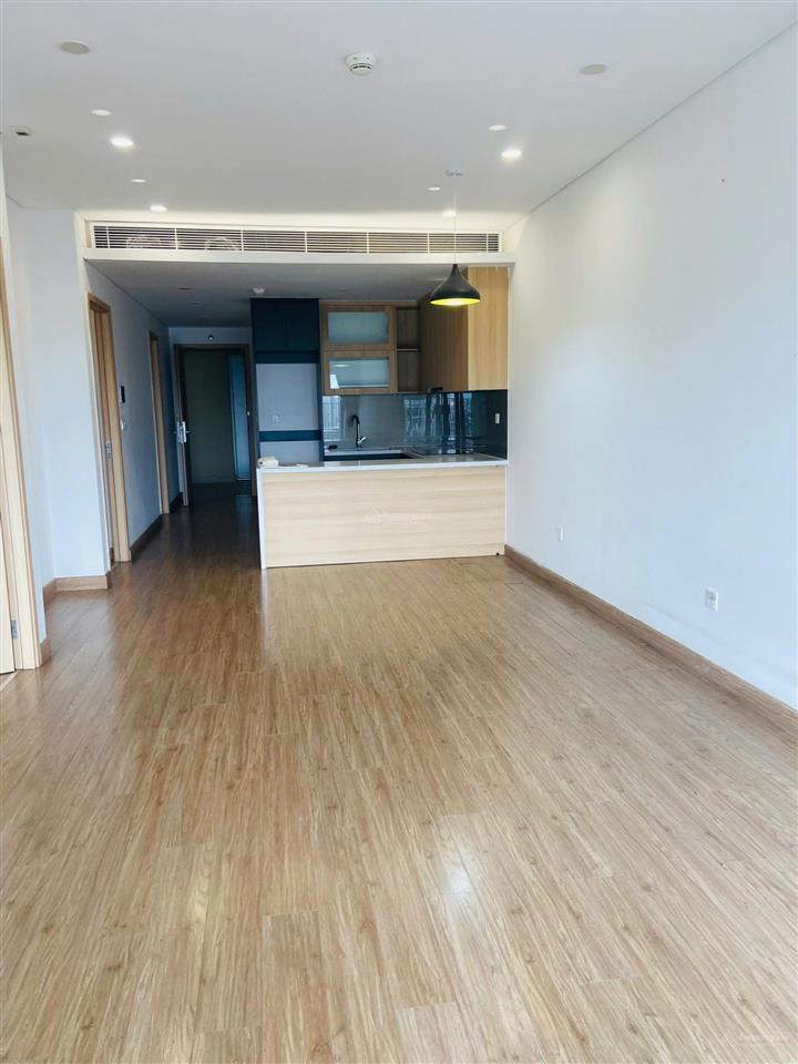 Chính chủ bán căn hộ 3 phòng ngủ view hồ hiếm  sky park residence.  0915 939 ***