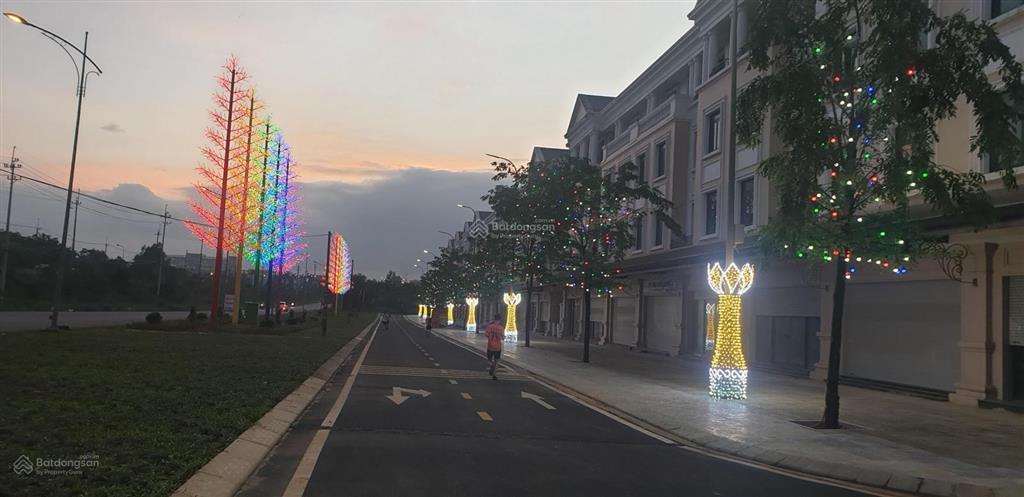 Cho thuê gấp vincom đông hà giá 4tr/th. tầng 1 đã hoàn thiện cơ bản. có điều hòa