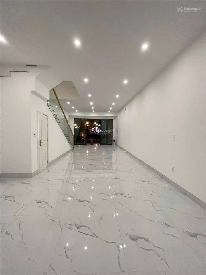 Cho thuê gấp 4tr/th shophouse 75m2, 1pn, 1wc tại hùng vương, đông hà, quảng trị