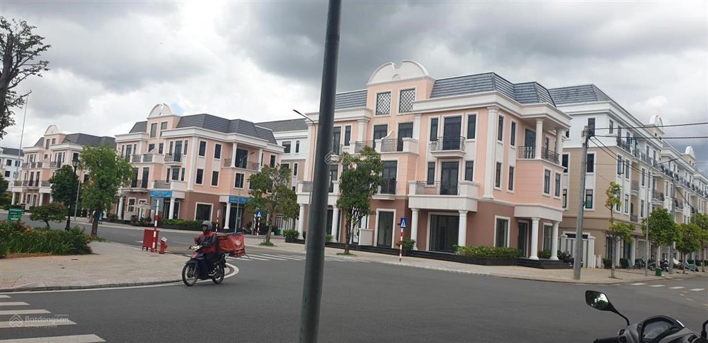 Cho thuê gấp 4tr/th shophouse 75m2, 1pn, 1wc tại hùng vương, đông hà, quảng trị