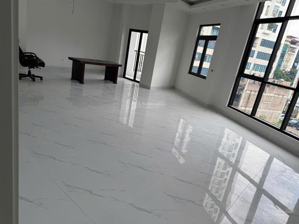 Cho thuê nhà mặt phố nguyễn thị địnhhoàng ngân 120m2 x 4 tầng, thang máy. giá 100tr.  0987 459 ***