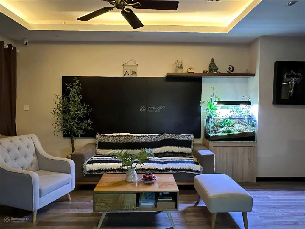 Chính chủ cho thuê ch le capitole 27 thái thịnh, 95m2, 3pn, 2vs. giá 21tr. ful đồ. 0987 459 ***