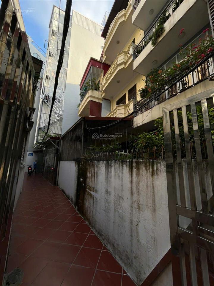 Bán nhà riêng số 21 ngõ 269 lạc long quân 80m2, cách mặt phố lạc long quân 30m, cách hồ tây 100m