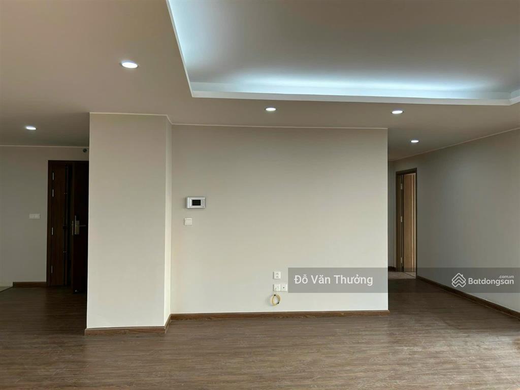 Chuyển nhượng căn hộ udic westlake 168m2, view toàn cảnh ciputra