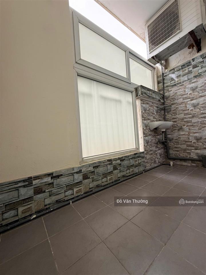 Chính chủ căn hộ chung cư tầng 9 ciputra hà nội view thẳng lotte, 89 triệu/m2, 54m2, 2pn, 1wc