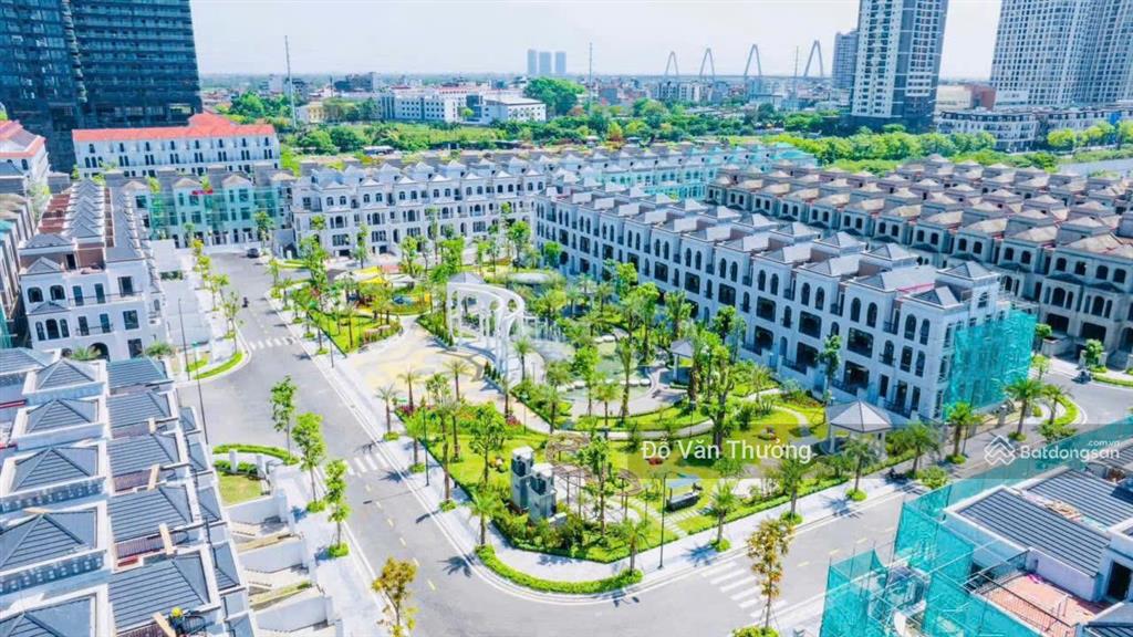 Villa ciputra cần bán gấp trong mùa đông 147m2, đường đôi, giá 61 tỷ