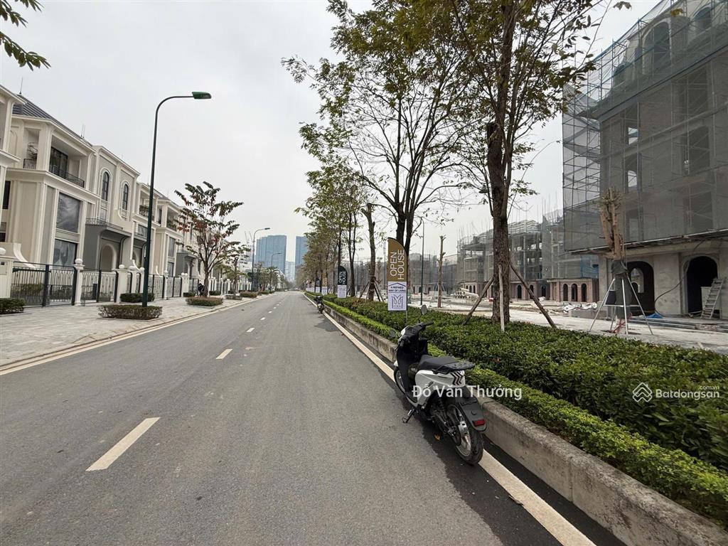 Villa ciputra cần bán gấp trong mùa đông 147m2, đường đôi, giá 61 tỷ