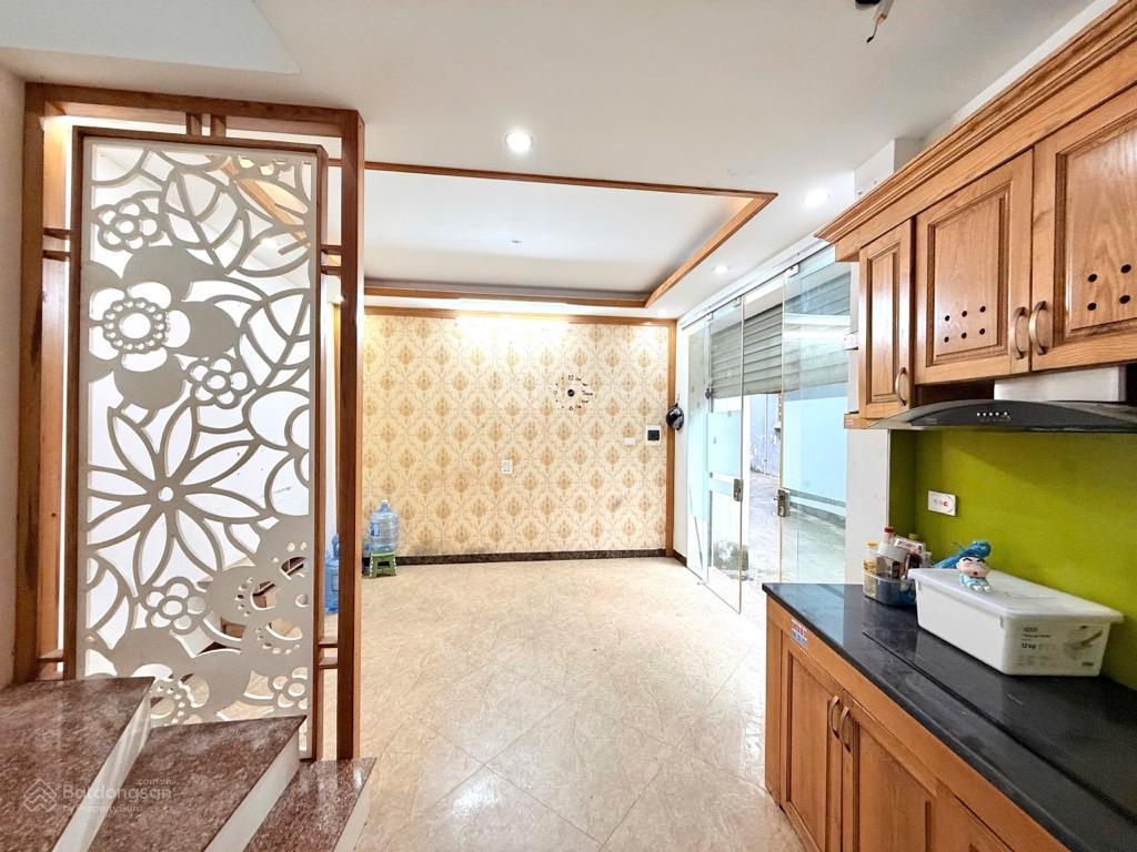 Nhà phố trần thái tông, cầu giấy, 308m2 x 9 tầng, mặt tiền 14m, dòng tiền 600 triệu/tháng