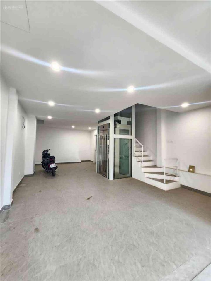 Bán nhà phố võng thị, tây hồ, phân lô ô tô tránh mặt tiền 5,3m, 50m2 x 6 tầng thang máy, 18 tỷ hơn!
