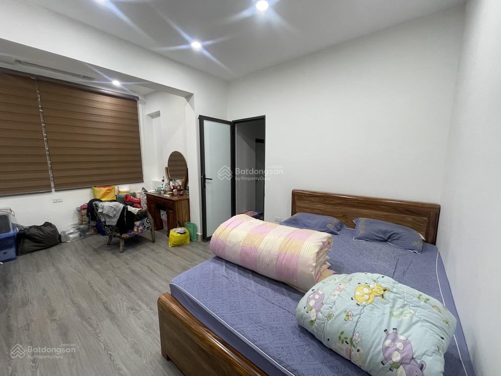 Bán nhà phố đặng văn ngữ, đống đa, ngõ ô tô, gần hồ, 108m2 x 4 tầng, mặt tiền 6,7m, 33 tỷ!