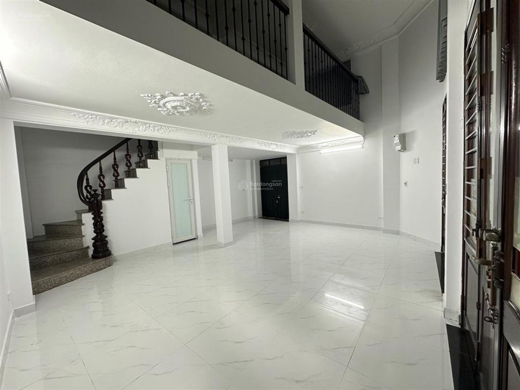 Bán nhà ngõ minh khai, 50m2 x 5 tầng, mặt tiền rộng vừa ở vừa kinh doanh, 12 tỷ còn thương lượng!