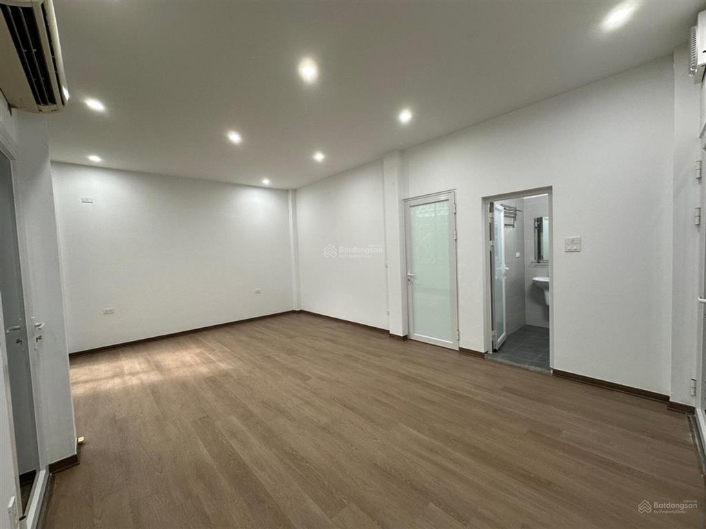Bán nhà ngõ minh khai, 50m2 x 5 tầng, mặt tiền rộng vừa ở vừa kinh doanh, 12 tỷ còn thương lượng!
