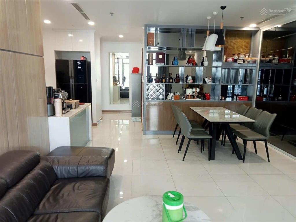 Cho thuê căn hộ 3 phòng ngủ vinhomes central park đầy đủ nội thất giá 35tr/tháng  0901 444 ***