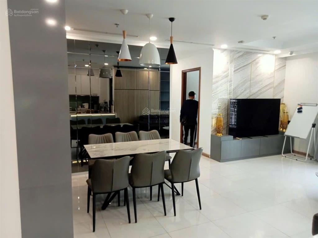 Cho thuê căn hộ 3 phòng ngủ vinhomes central park đầy đủ nội thất giá 35tr/tháng  0901 444 ***
