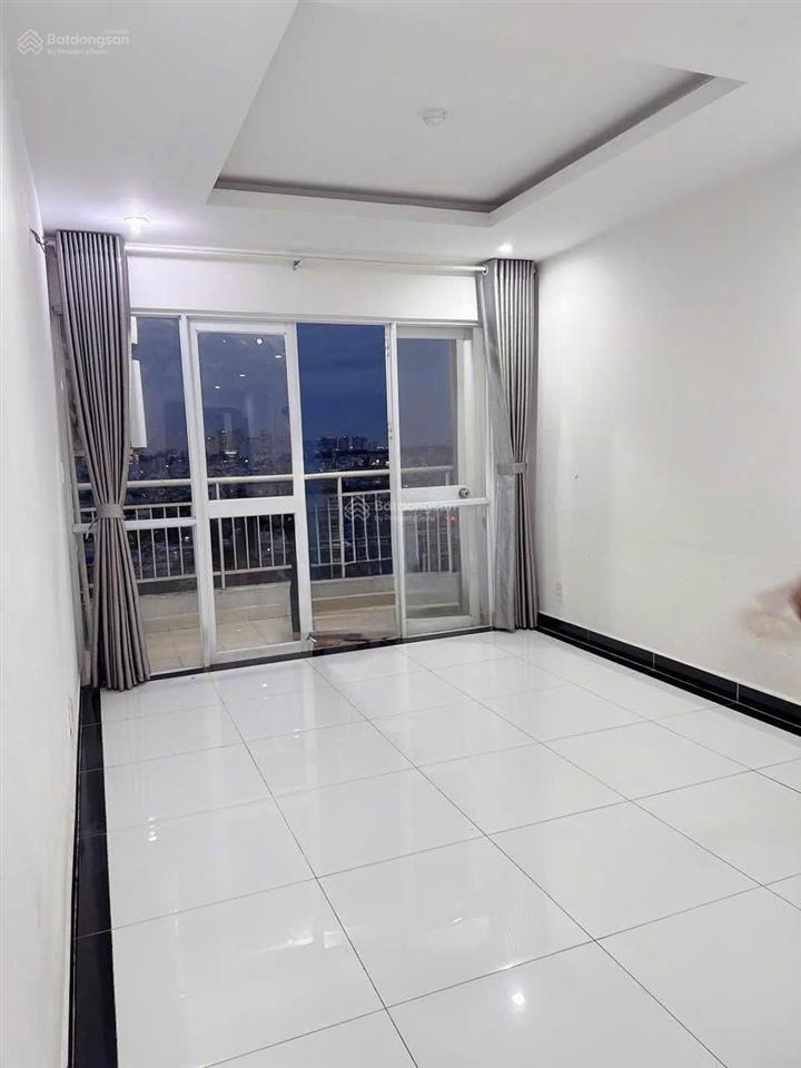 Cần bán căn hộ giai việt 854 tạ quang bửu. dt 82m2, 2pn, 4.350 tỷ  0901 341 *** phương
