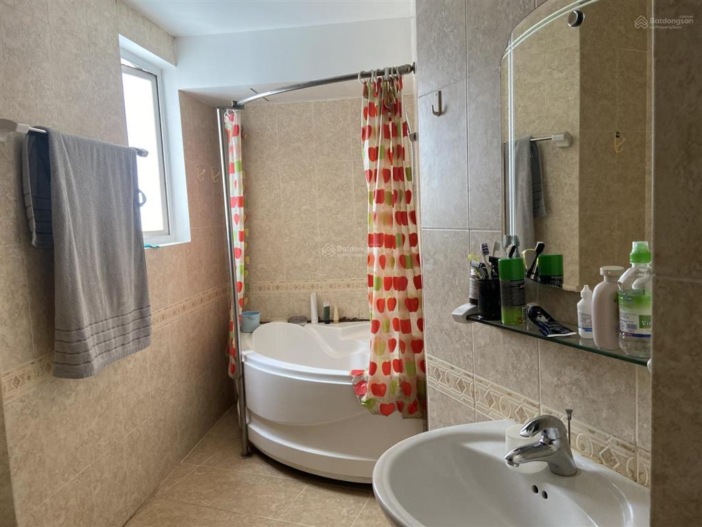 Cần cho thuê căn hộ hùng vương plaza p12. q5 130m2 , full , 23tr.  0901 341 *** phương